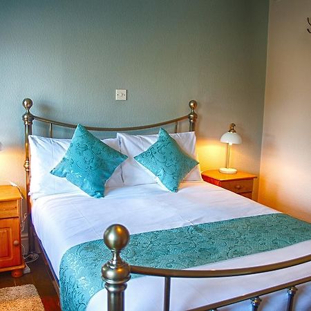 The Red Lion Inn Holmfirth Ngoại thất bức ảnh